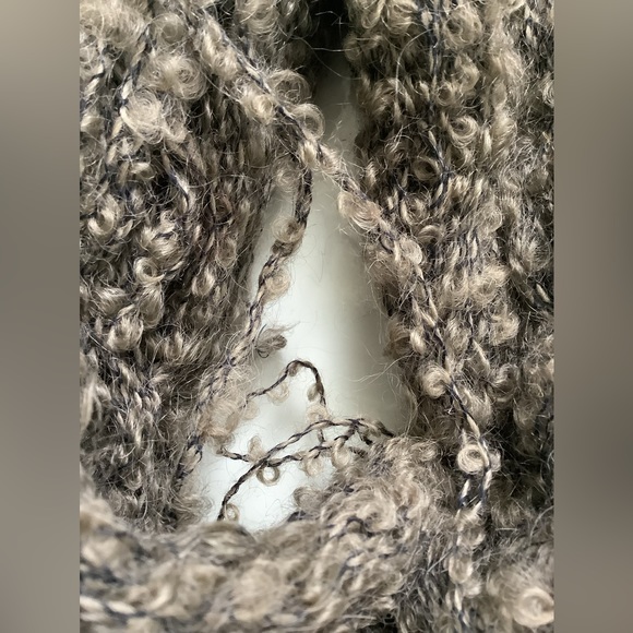 Vintage skein dyed wool boucle yarn - Picture 7 of 10